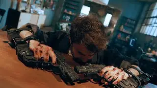 Computer Nerd Gets Guns For Hands, Fights Psychopath On Live Stream