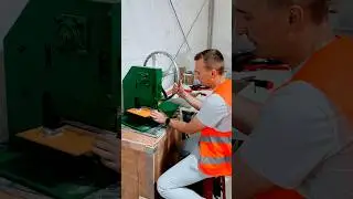 Review of a Chinese Stone Splitting Machine. Machine for Splitting Marble for Mosaic.