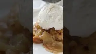 The BEST Apple Cobbler
