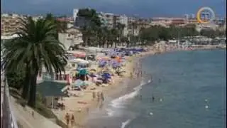 Mass Nude Protest Against Beach Closure by the Saudi Royal Family