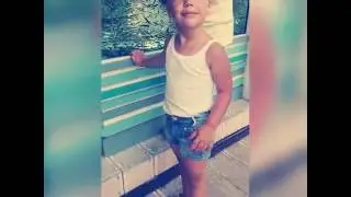 video 0 02 05 21cdd135657c9fe975ebc4f8c12e58f220c32731dc5e9c4d42c0a34e893b3a16 V