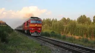 Тепловоз ТЭП70-0397 с поездом Сосногорск - Москва