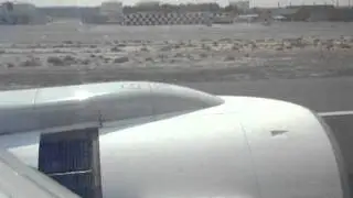 Emirates 659 landing at Dubai 777-300