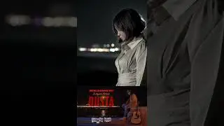 Senyum Penuh Dusta 