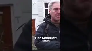 Hollandada Kur’an’ı Kerim’i yakmak isteyen göstericiye uçan tekme