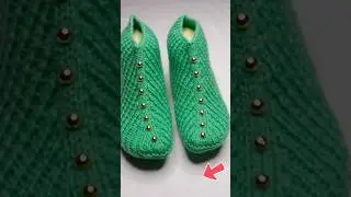 Ankle Length Socks with Pearl 💚 #socks #knittingtutor #knitting
