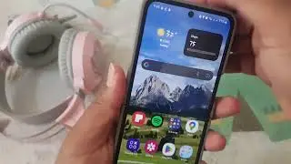 Android Phone: How to Set Default Communication Settings in Roblox (Samsung Galaxy Z Flip 6)