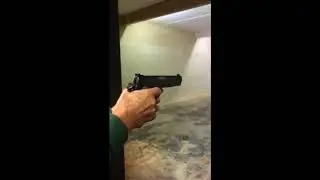 Colt 1911  .22 lr slow motion