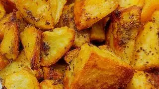 Crispy Roasted Potato Recipe By Europe and Food