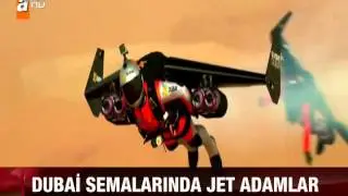 Dubai Semalarında Jet adamlar.