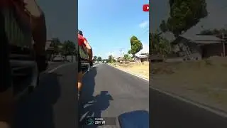 Cyclist up 55 vs truck tanjakan malangbong 