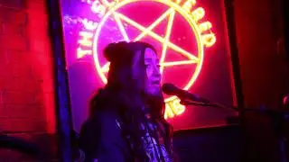 Elizabeth ~ Choose Myself ~ Live Now, Play Now ~ The Slaughtered Lamb ~ Sat Nov 30th 2019