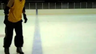 Xtreme Ice Skating - Bootslide variation - practice