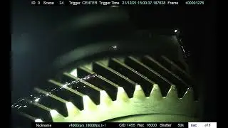 Lubricant behaviour during gear rotation
