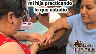 Mira como dejo mis uñas, mi hermosa hija Angy @angycrisjavi