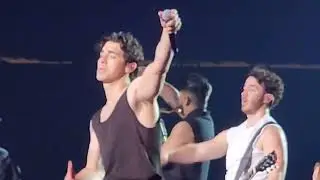 Jonas Brothers - Only Human / Sucker (live at Five Albums. One Night. Tour)