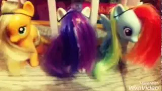 Клип на песню "Брюнетка!"