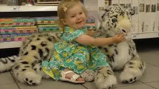 VLOG Shopping day fun time in a toy store Shopping day Happy time