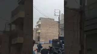‏دہشت گردوں کے گھر میں موجود بارودی مواد ناکارہ بناتے ہوئے ، گھر مکمل تباہ ، آپریشن کامیابی سے مکمل