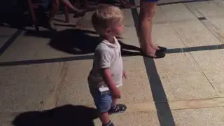 Танцы от Лешика в Тунисе. Ребенок танцует. Детская дискотека/TUNISIA. BABY DANCING. CHILDREN`S DISCO