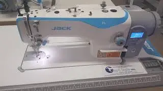 Masina de cusut liniar JACK H5 in timpul coaserii - Goodstyle SRL