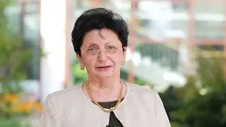 Декан ФФБ РАНХиГС Седа Насибян поздравляет первокурсников с Днем знаний 2022 🎉