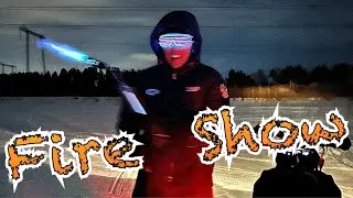 Фейерверк со снегохода.