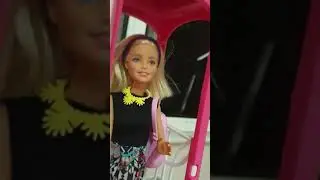 Barbie Evim ile oynuyorum