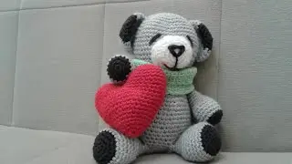 Crochet bear. Bear with a heart (part 3).