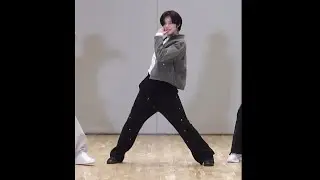 YEONJUN [Mirrored focus] TXT Sugar Rush Ride