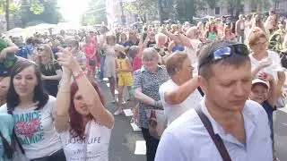 Группа Шарман Балаган поздравили жителей города Петергофа с днем рождения! 14.07.2018 год(9)