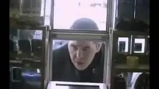 Объясняет лоху за жизнь по понятиям под спайсом, бутиратом, грибами и наркотой