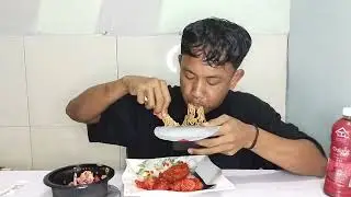 MUKBANG KOREAN CHICKEN PEDAS!!