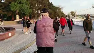 Геленджик туристы прибывают .Установилось тепло. Май 2023 года.