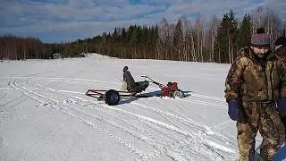 По метровому снегу на мотоблоке. Ездили по насту.