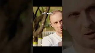 как зуб голый по подиуму ходил