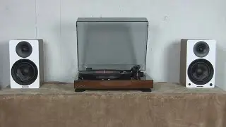 Yes, there's a simple way - Fluance Ai40 Powered Bookshelf Speakers