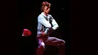 Bowie Crack: Chicken Man