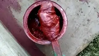 Купил краску по дешёвке, слегка просроченную...