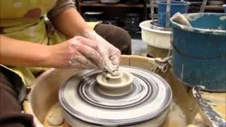 throwing and trimming no 1 lids  right side up simple lid