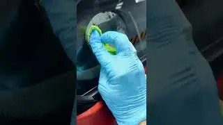 Чем очистить клей от наклеек?
