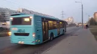 Автобус следует по маршруту 135 Ао ОДК Климов