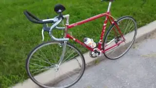 [4K] 1980s Fuji Club Vintage Road Bike. 12 Speed Suntour Cyclone Equipped.