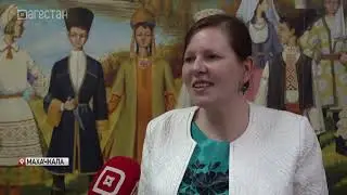 Репортаж о выступлении детского писателя Елены Ульевой в Махачкале
