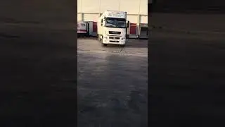 За рулем Фура