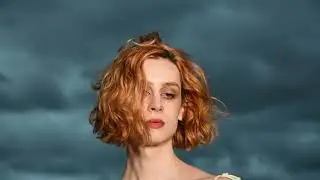 Cecil Opia - looking glass