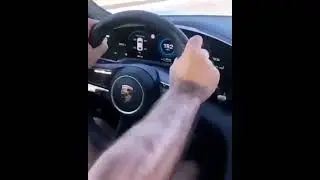 crash  Porsche Taycan