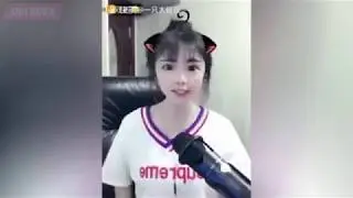 Оригинал. Китаянка орет песню на стриме.