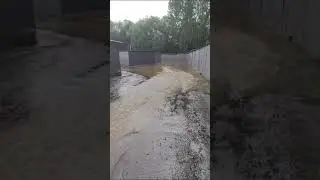 Гараж затопило в ливень, это фиаско