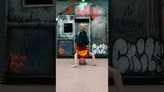 Original lotus freeze by bboy MihaFiha